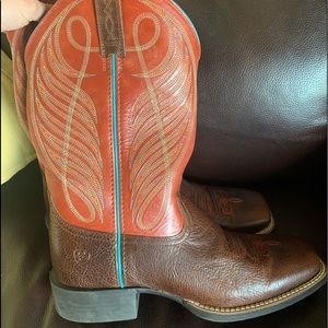 Women’s Ariat boots